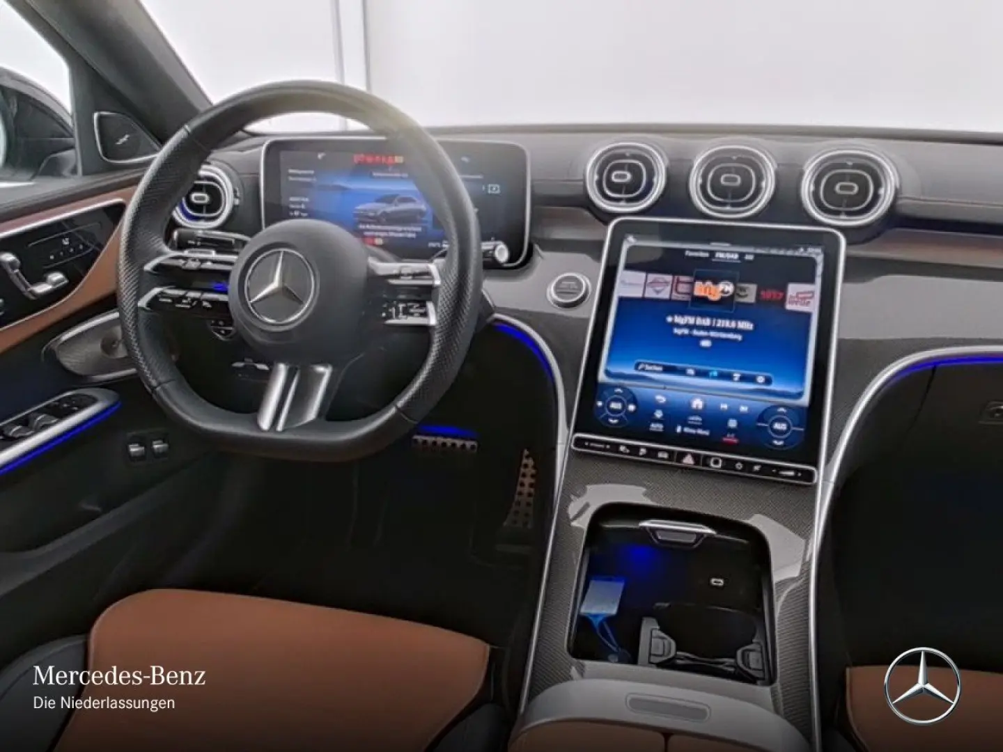 C 300 e AMG NIGHT Burmester Totwinkel MEMORY 18
