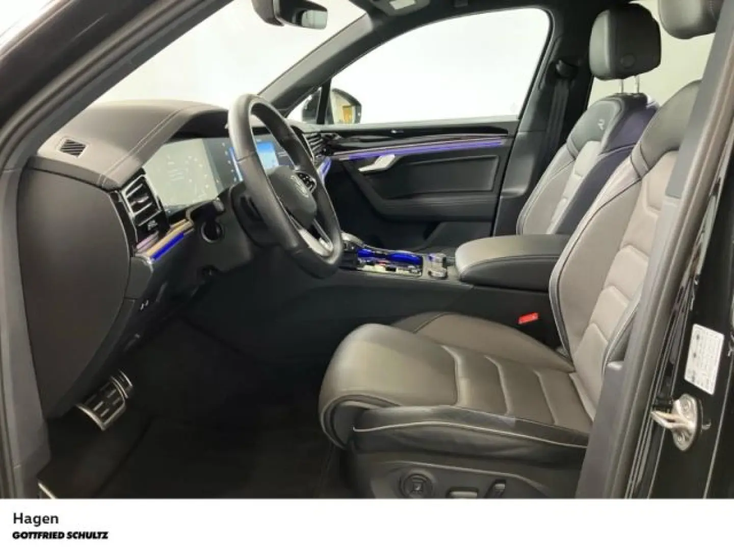 Touareg 3.0 TDI NAV AHK STANDHZ 22 Zoll R-Line
