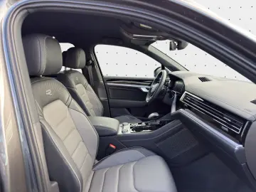 Touareg 3.0 TDI Tiptr.4 Motion R-Line*Navi*IQ-Li
