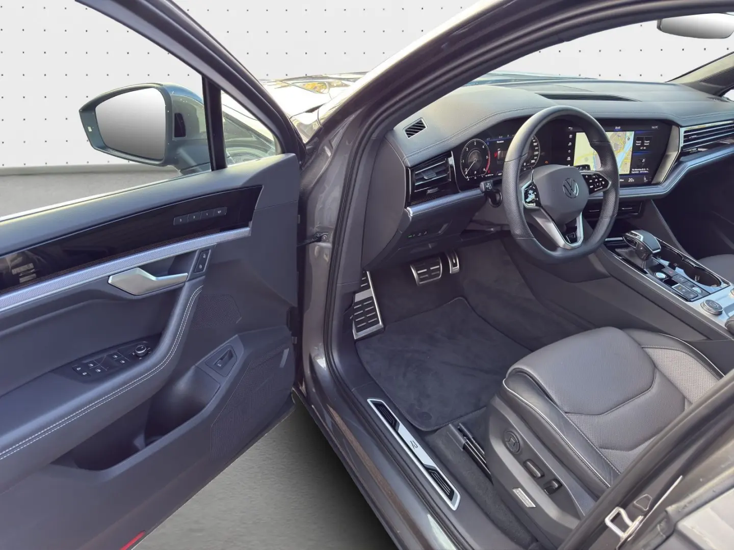 Touareg 3.0 TDI Tiptr.4 Motion R-Line*Navi*IQ-Li