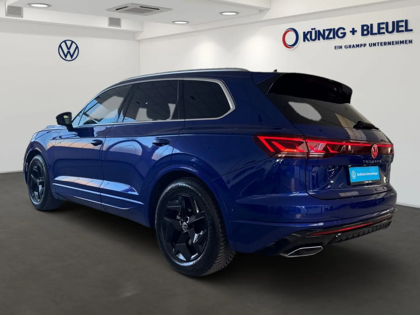 Touareg R-Line 3,0 TDI DSG Nav*AHK*Niveau*Travel