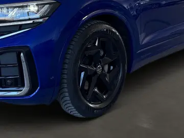 Touareg R-Line 3,0 TDI DSG Nav*AHK*Niveau*Travel