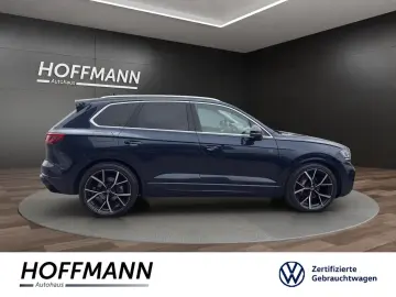 Touareg 3.0TDI R-Line 4Motion AHK+Pano+Matrix