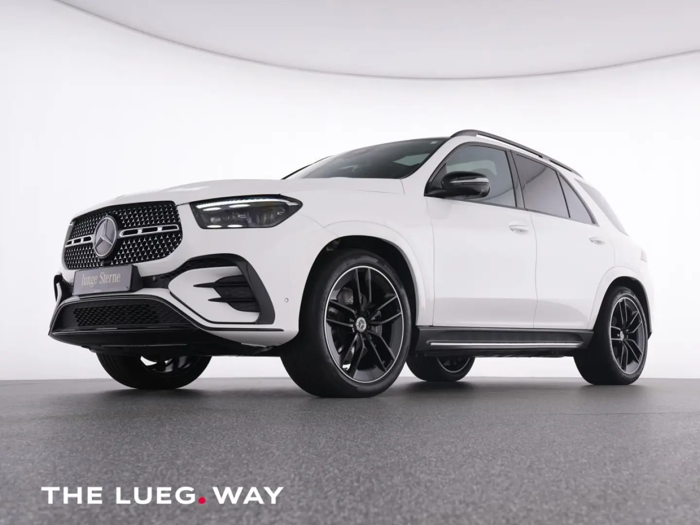GLE 300 d 4M AMG+MBUX+MBeam+Airm+Pano+AHK+Night+