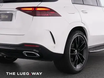 GLE 300 d 4M AMG+MBUX+MBeam+Airm+Pano+AHK+Night+