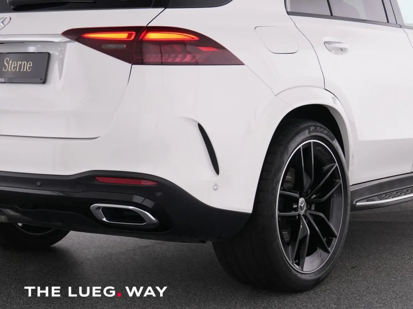 GLE 300 d 4M AMG+MBUX+MBeam+Airm+Pano+AHK+Night+