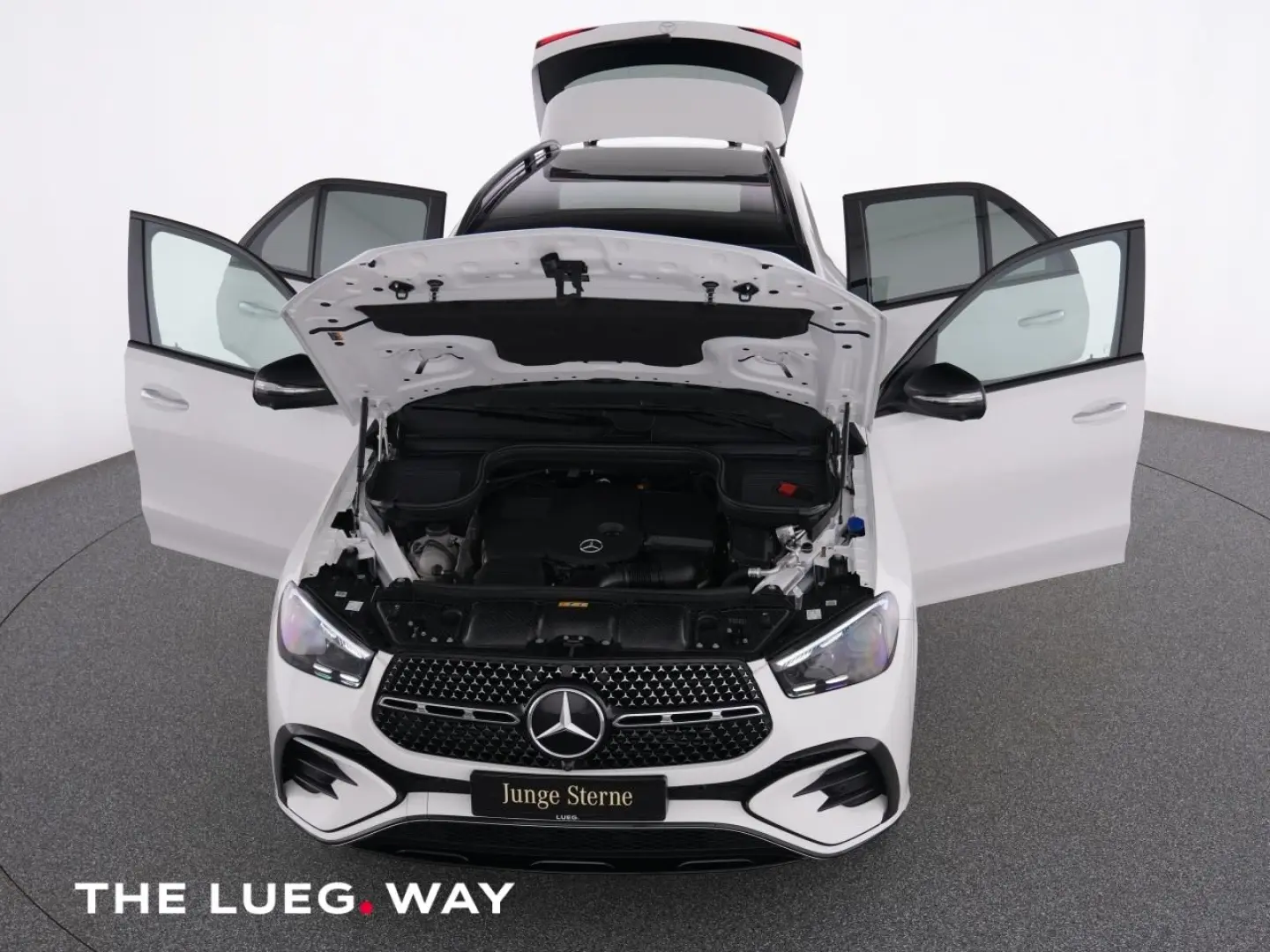 GLE 300 d 4M AMG+MBUX+MBeam+Airm+Pano+AHK+Night+