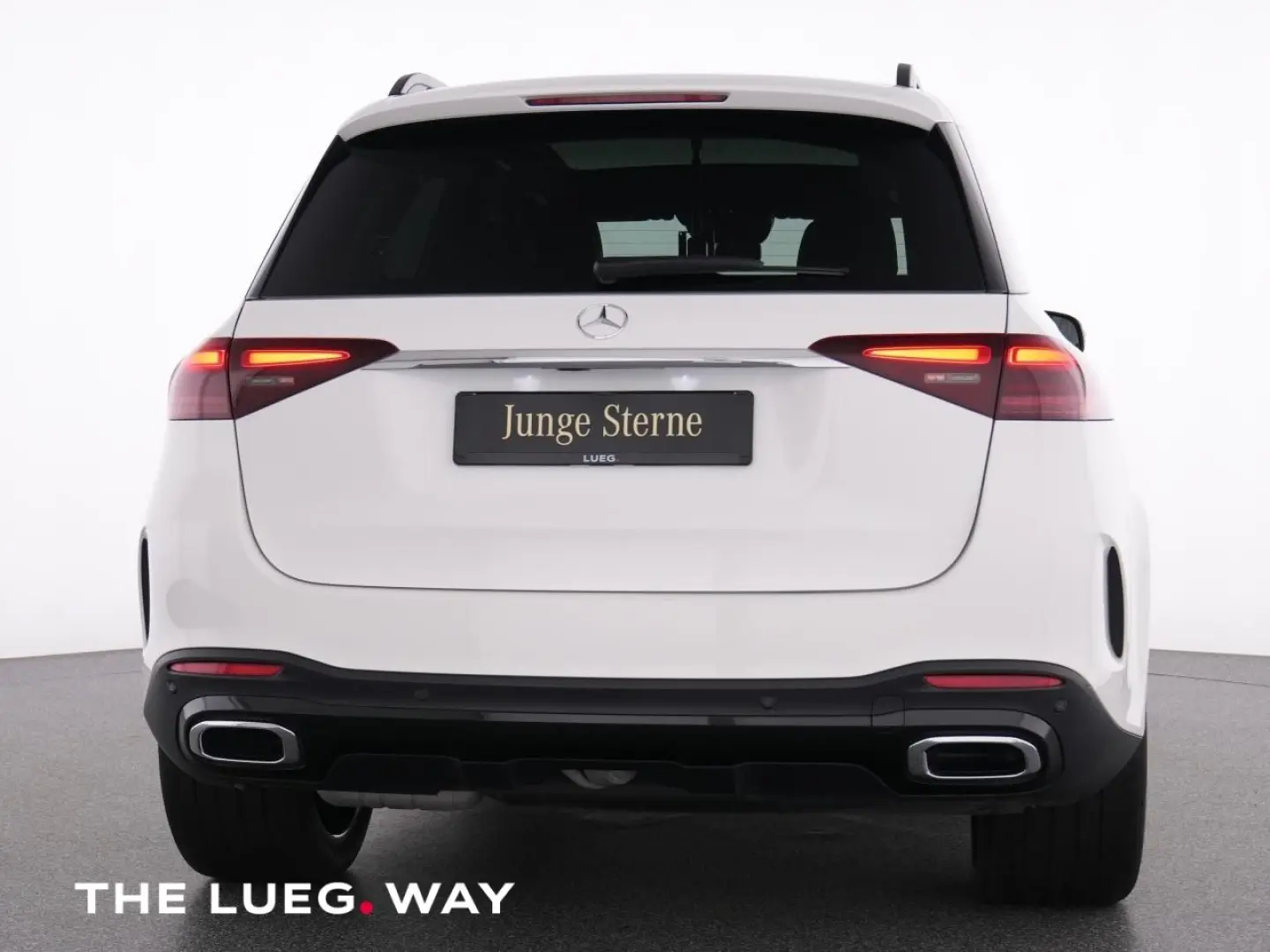 GLE 300 d 4M AMG+MBUX+MBeam+Airm+Pano+AHK+Night+