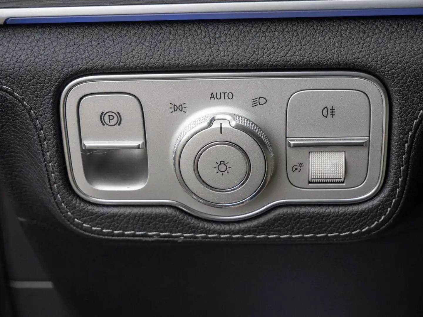 GLE 450 d 4M AMG Sport Advanced+ AHK Distr LED N