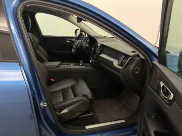 XC 60 T8 R Design Expression Plug-In