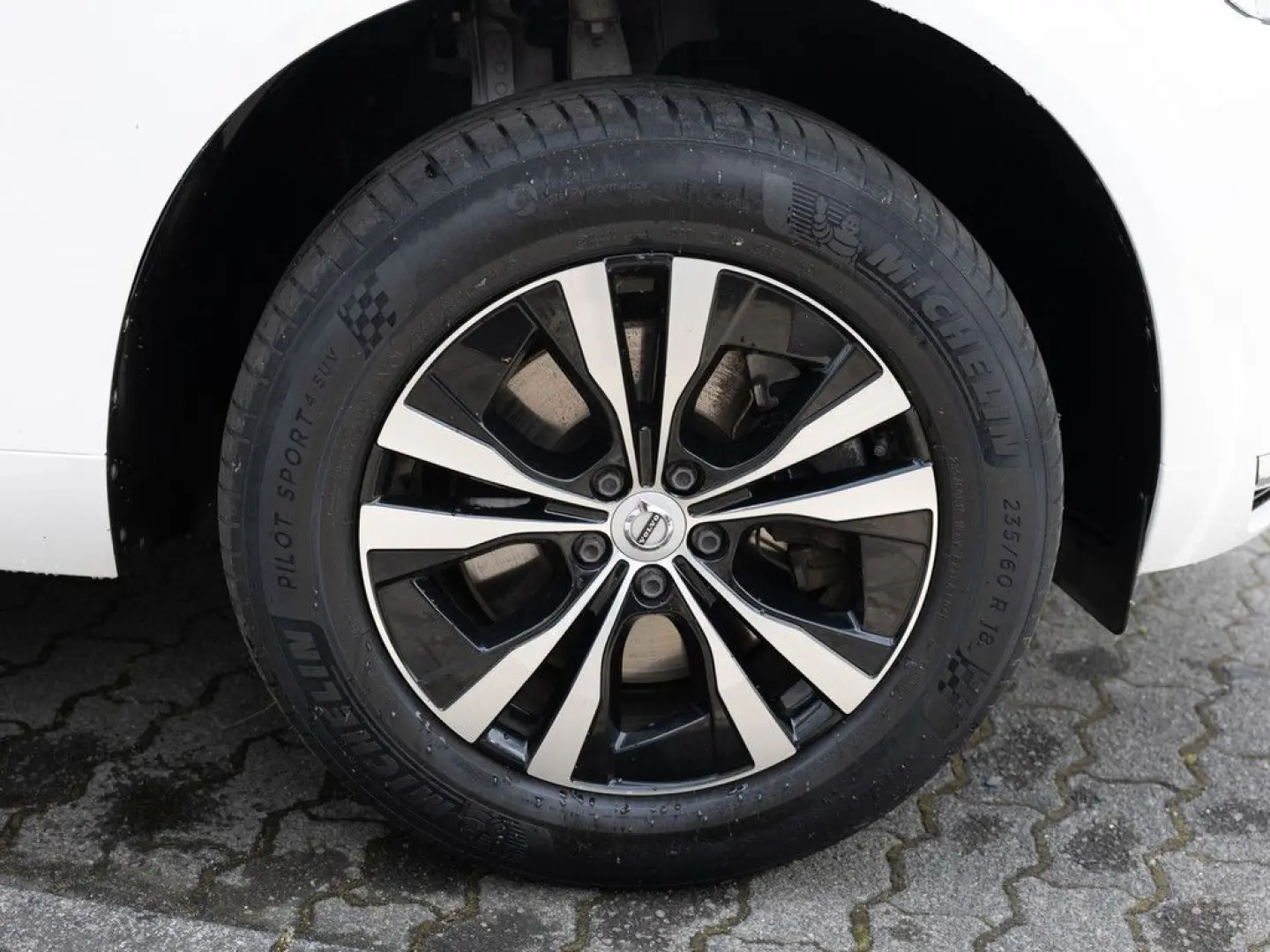 XC60 T6 Recharge Inscription Expression AWD PANO