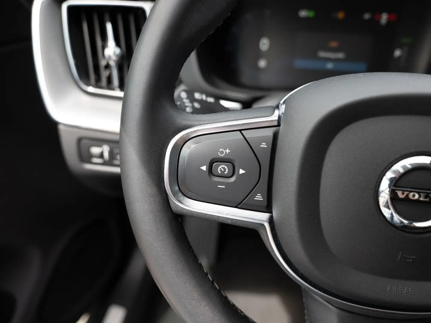XC60 T6 Recharge Inscription Expression AWD PANO