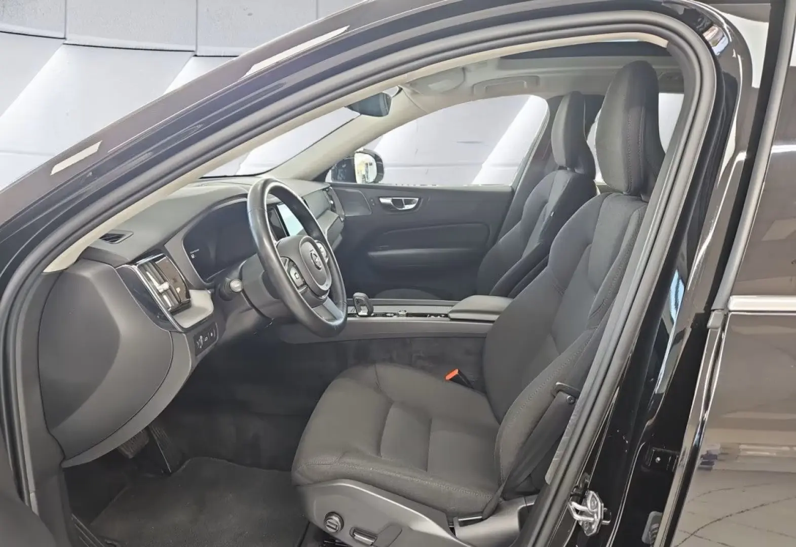 XC60 T6 Plug-In AWD Inscr. Expr. H/K ACC StHzg