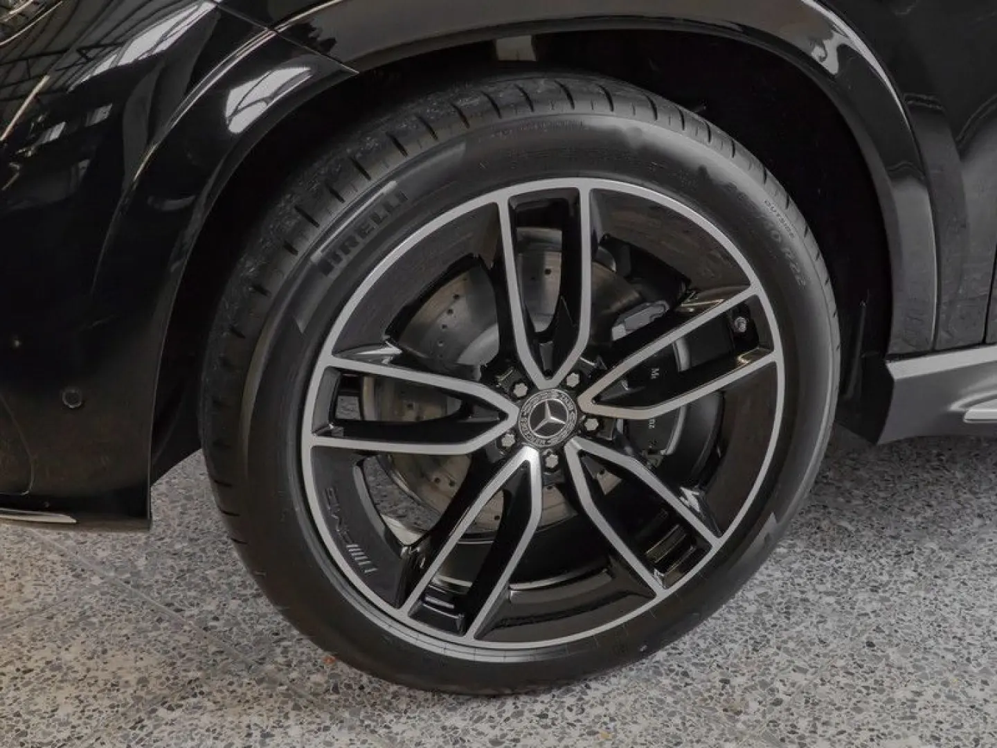 GLE 300 d 4M AMG-Sport/Pano/Sitzklima/7Sitzer/22