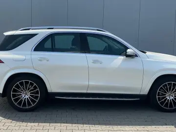 GLE400 4M AMG-LINE DISTRONIC PANO HUD KEYLESS-GO