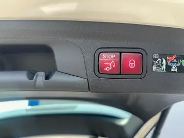 GLE400 4M AMG-LINE DISTRONIC PANO HUD KEYLESS-GO