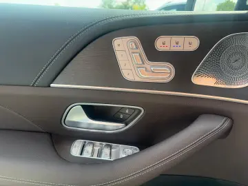 GLE400 4M AMG-LINE DISTRONIC PANO HUD KEYLESS-GO