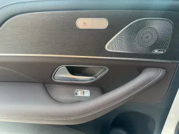 GLE400 4M AMG-LINE DISTRONIC PANO HUD KEYLESS-GO