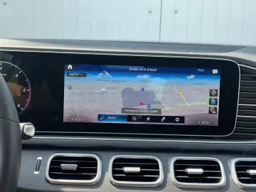 GLE400 4M AMG-LINE DISTRONIC PANO HUD KEYLESS-GO