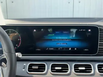 GLE400 4M AMG-LINE DISTRONIC PANO HUD KEYLESS-GO