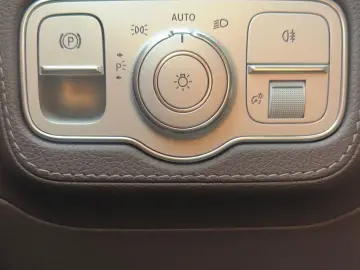 GLE400 4M AMG-LINE DISTRONIC PANO HUD KEYLESS-GO