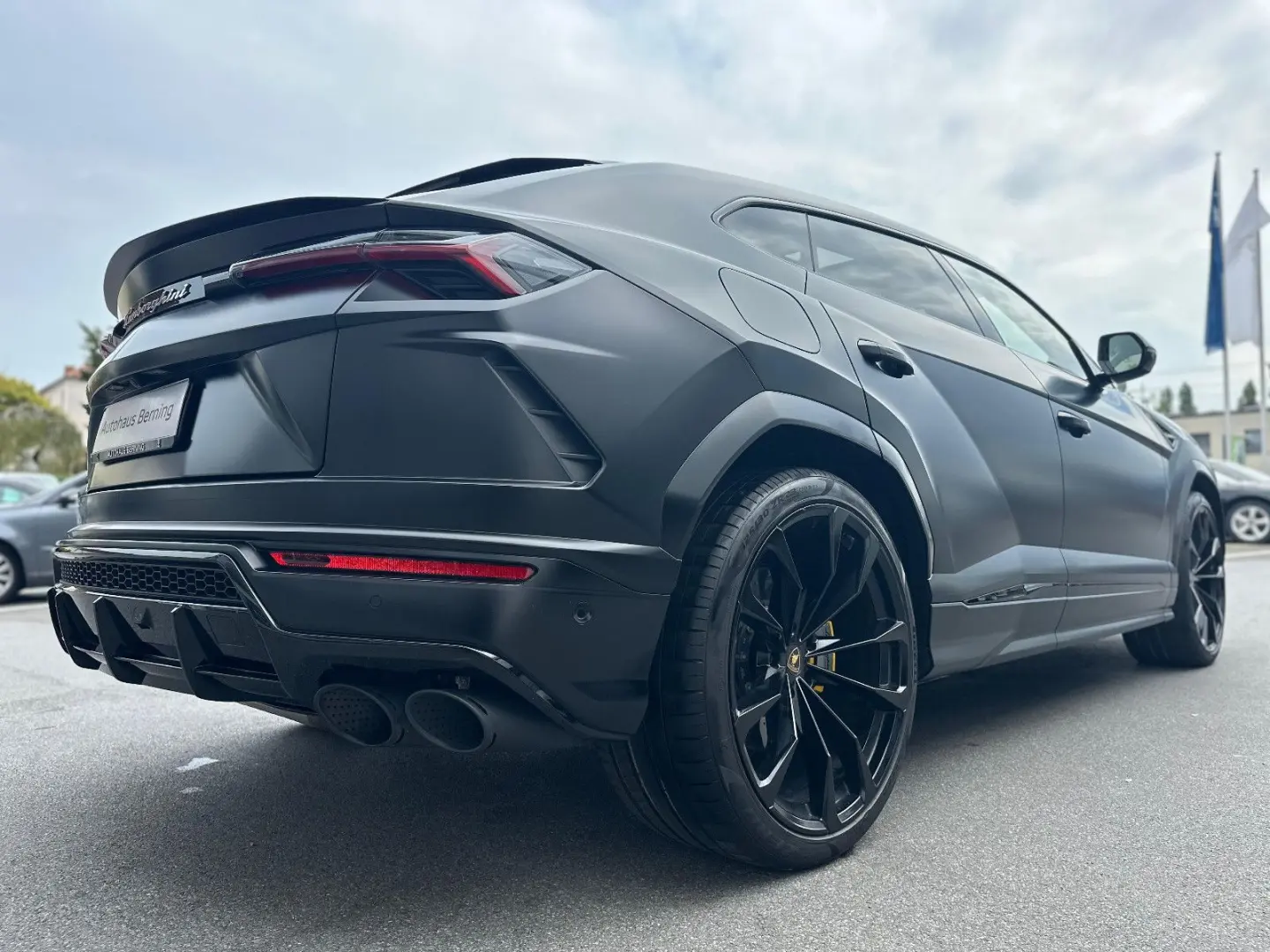 URUS 4.0 MATT CERAMIC 3D PANO DEUTSCH SOFT-CLOSE