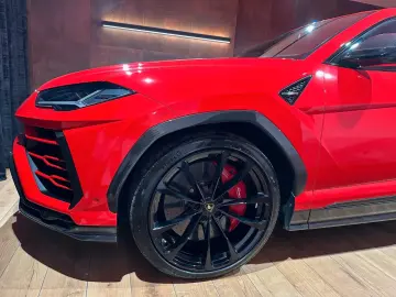 URUS 4.0 V8, B&O, Q-Citura, Off-road,Full carbon