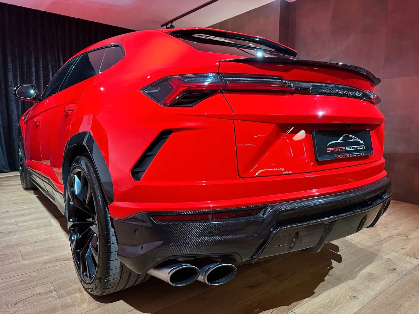 URUS 4.0 V8, B&O, Q-Citura, Off-road,Full carbon