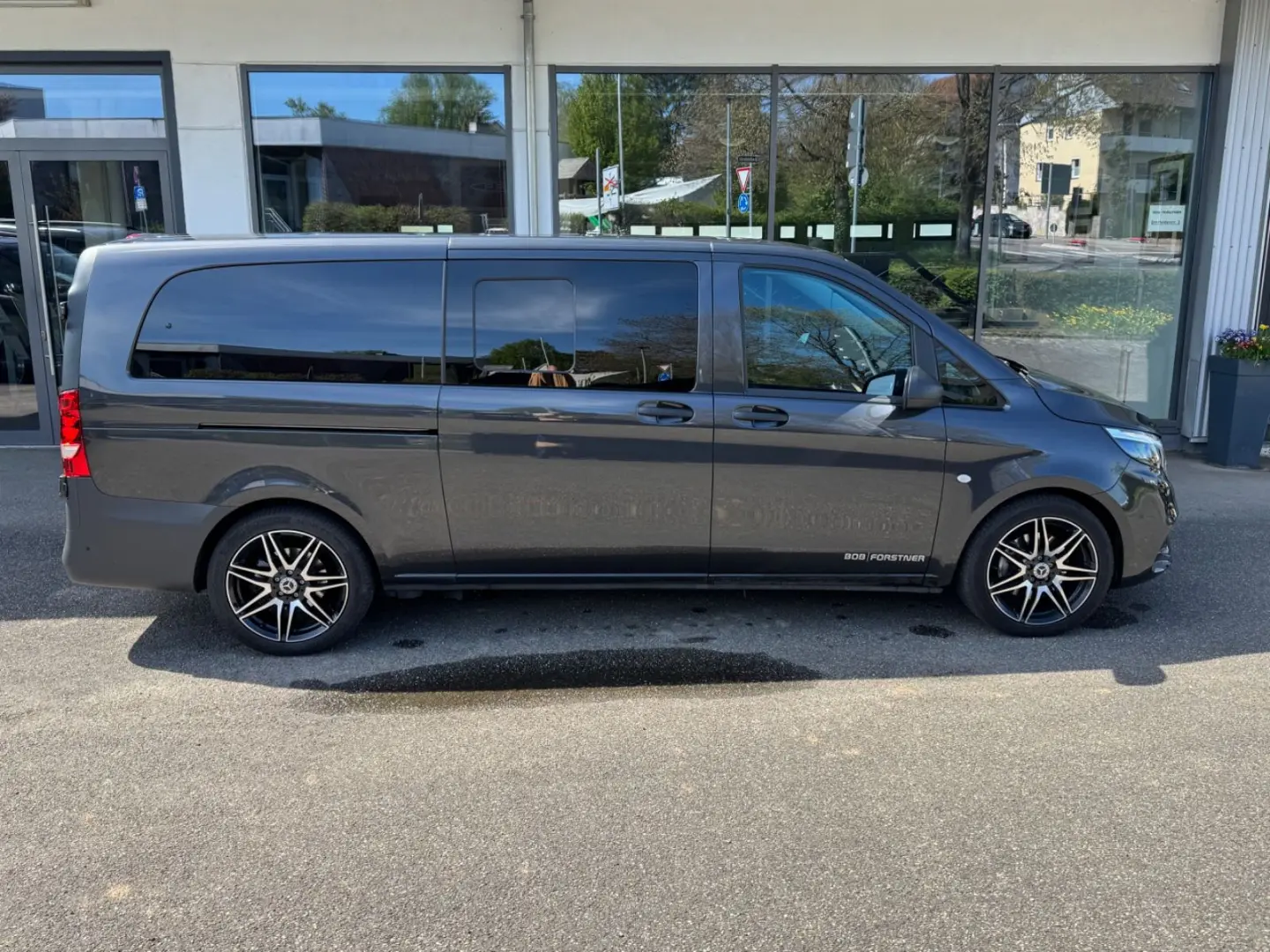 Mercedes Vito Tourer 124 Edition Extra Lang AMGV300D