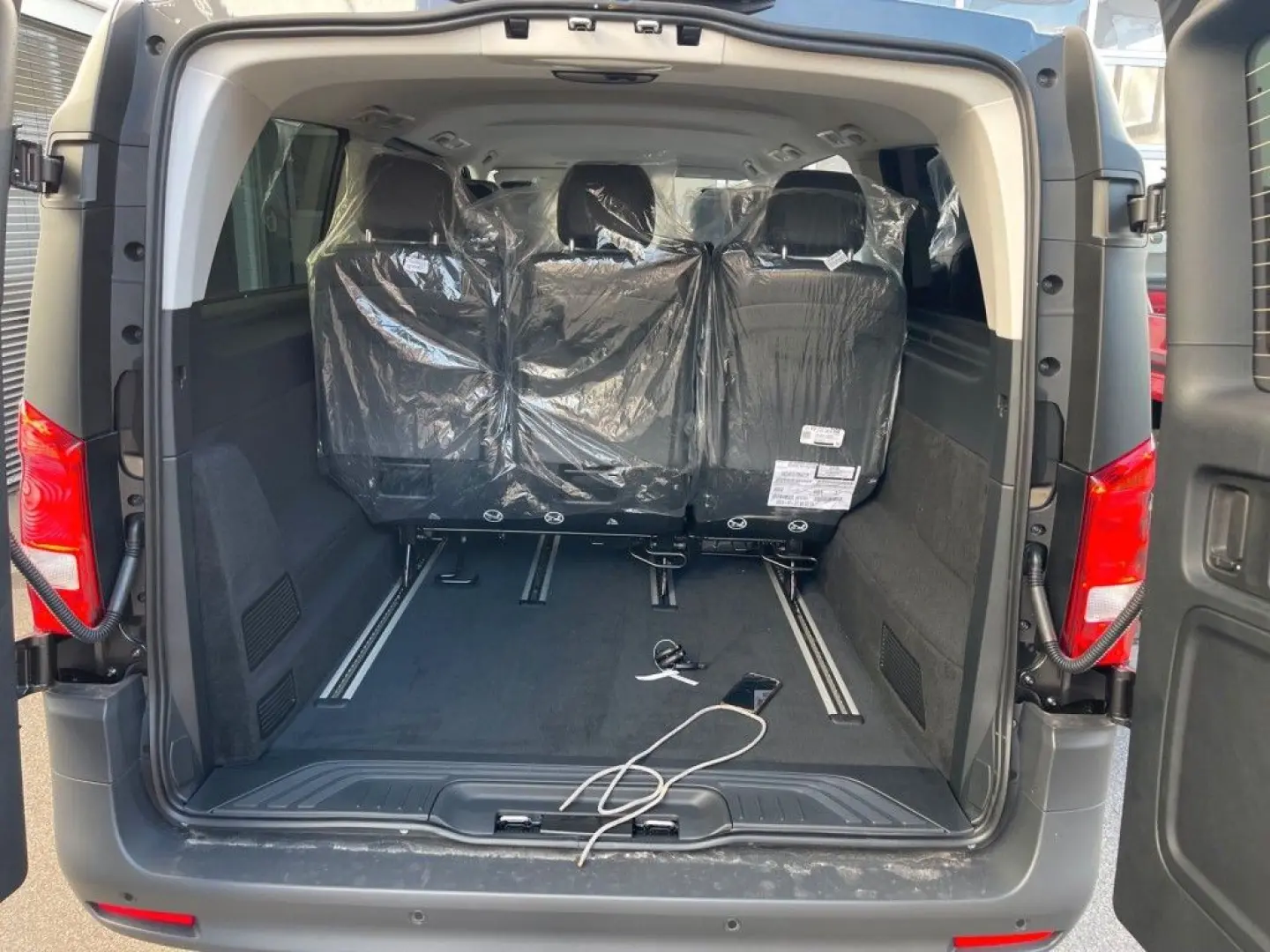 Mercedes Vito Tourer 124 Edition Extra Lang AMGV300D