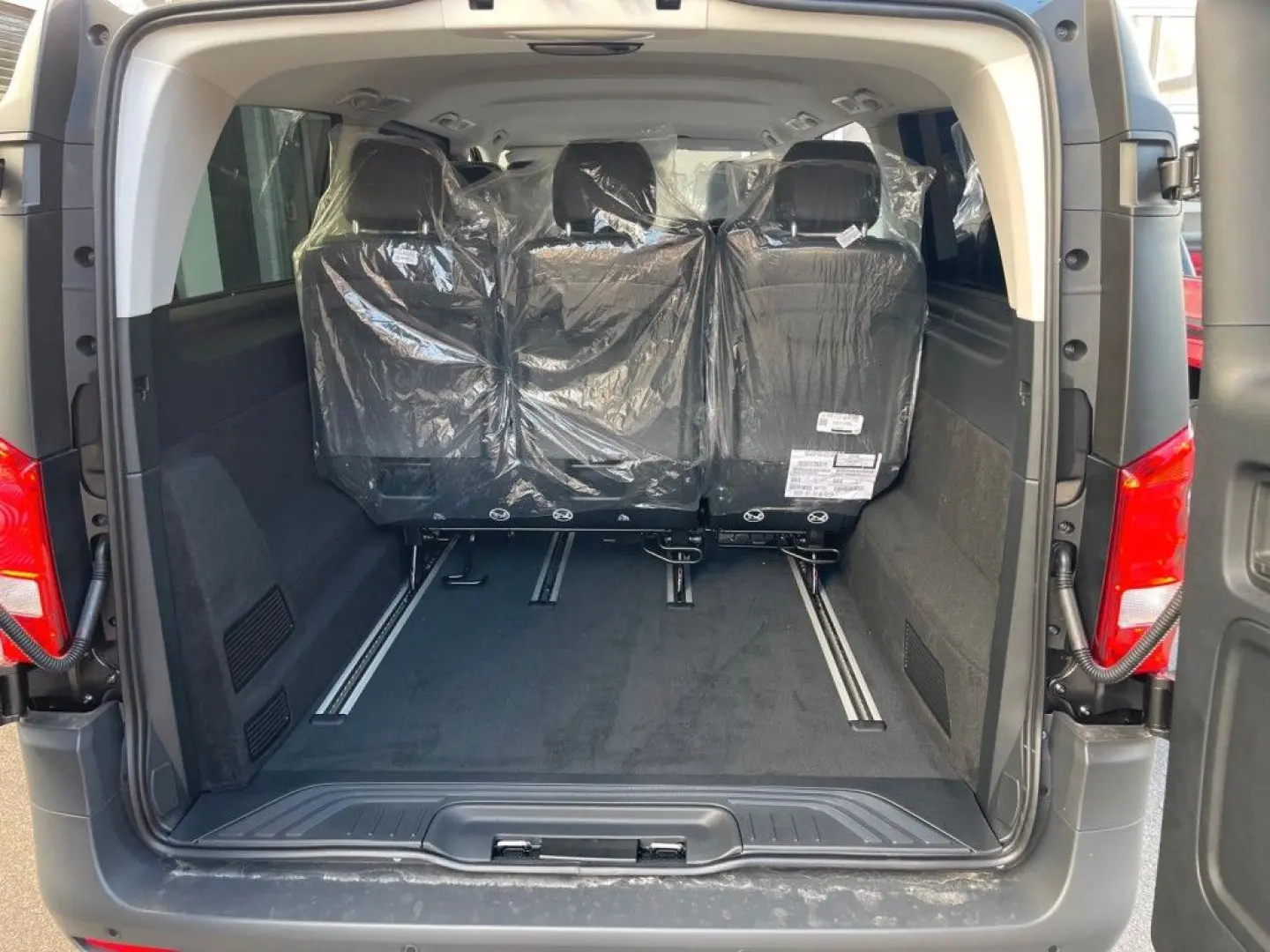 Mercedes Vito Tourer 124 Edition Extra Lang AMGV300D