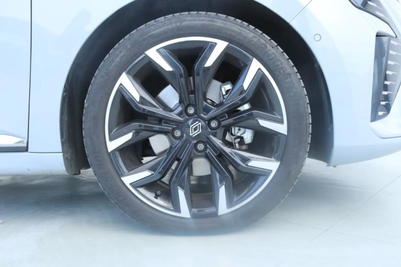 RENAULT CLIO 1.6 E-Tech 145 Techno Auto