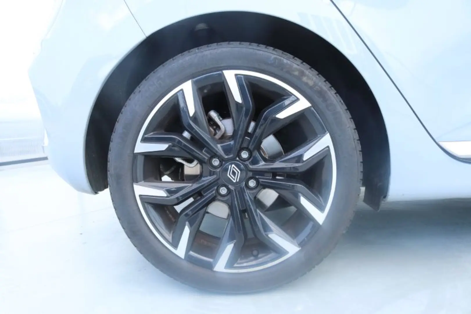RENAULT CLIO 1.6 E-Tech 145 Techno Auto