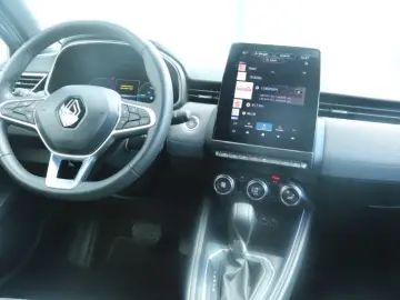 RENAULT CLIO 1.6 E-Tech 145 Techno Auto