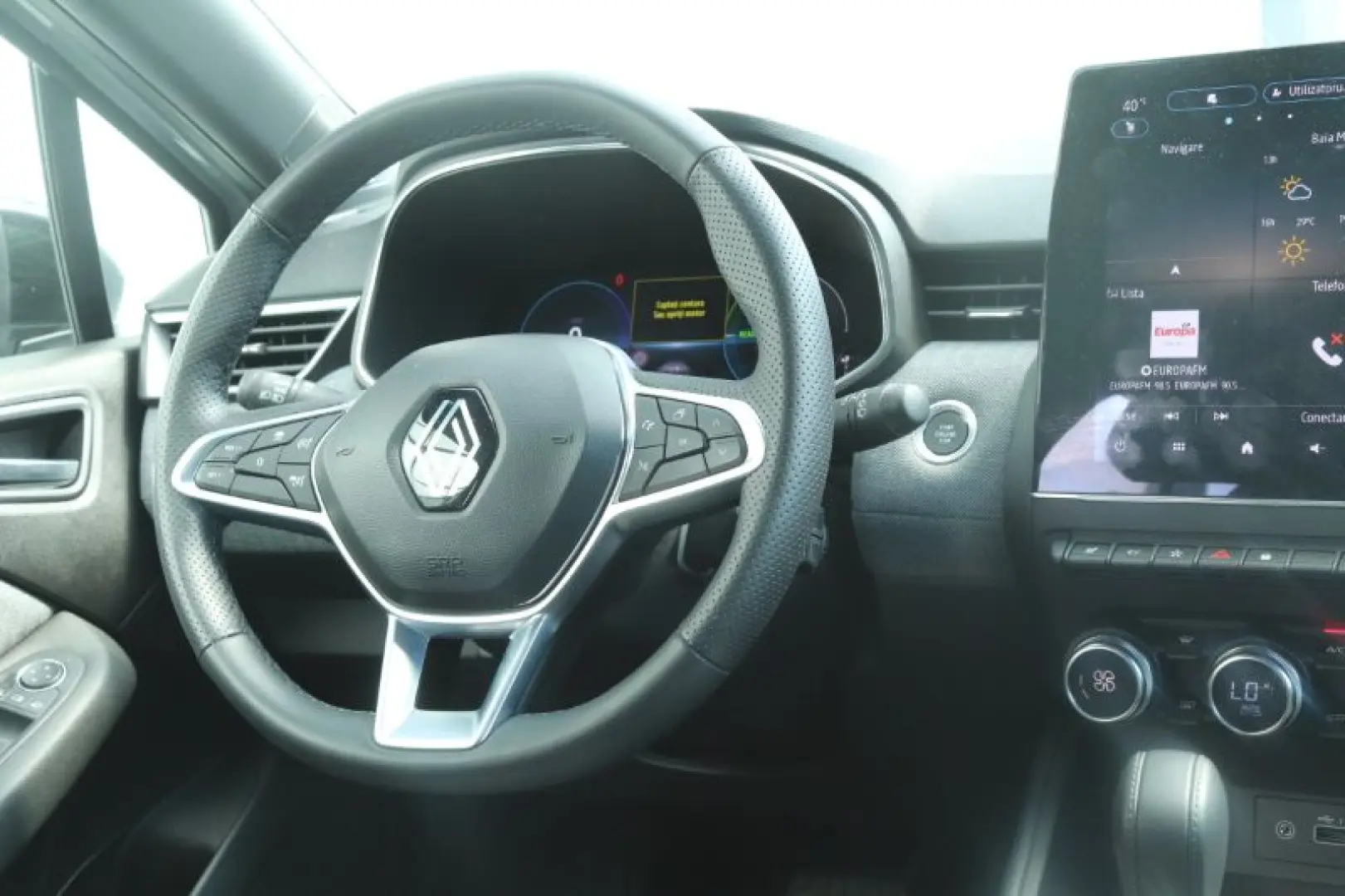 RENAULT CLIO 1.6 E-Tech 145 Techno Auto