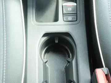 RENAULT CLIO 1.6 E-Tech 145 Techno Auto