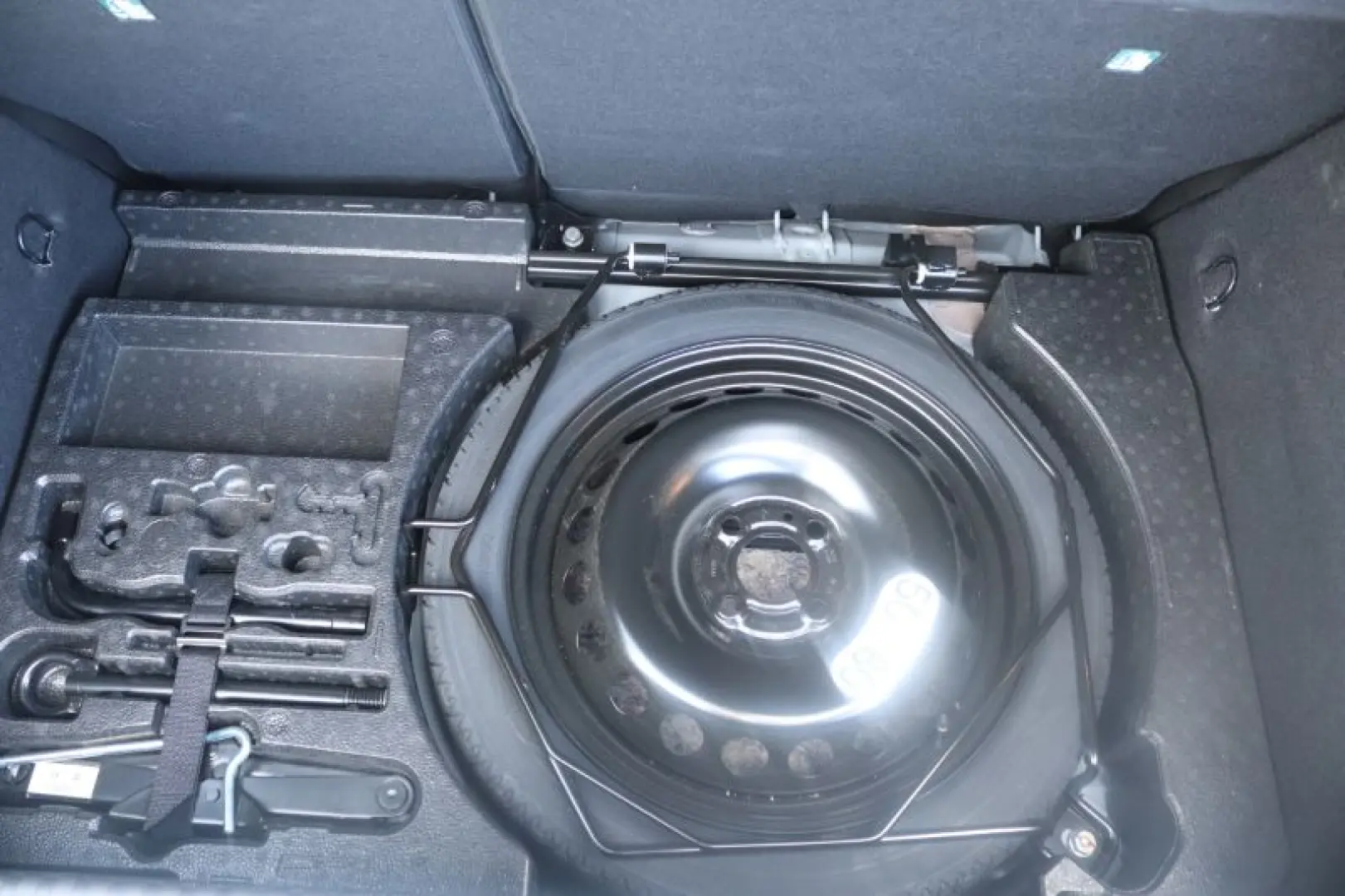 RENAULT CLIO 1.6 E-Tech 145 Techno Auto
