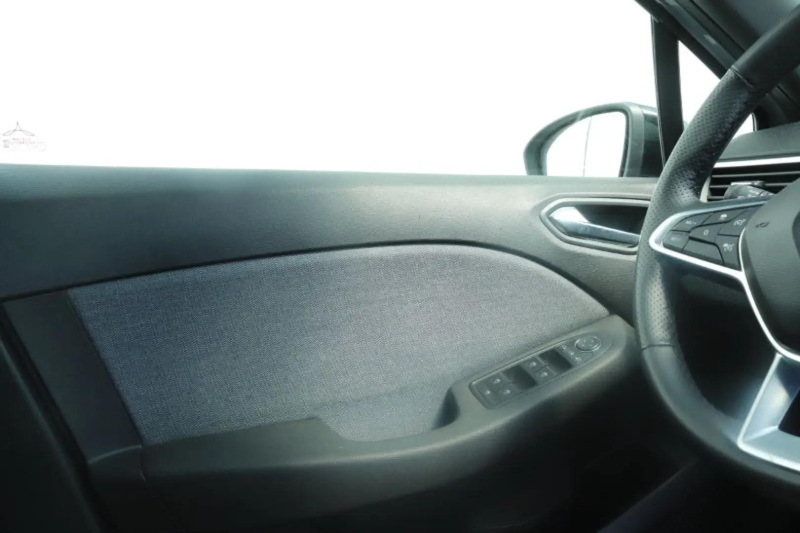RENAULT CLIO 1.6 E-Tech 145 Techno Auto