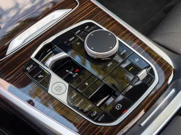X5 30d M SPORT.DR.ASS.LUFTFE.SOFTCL.PANO.AHK.H/K