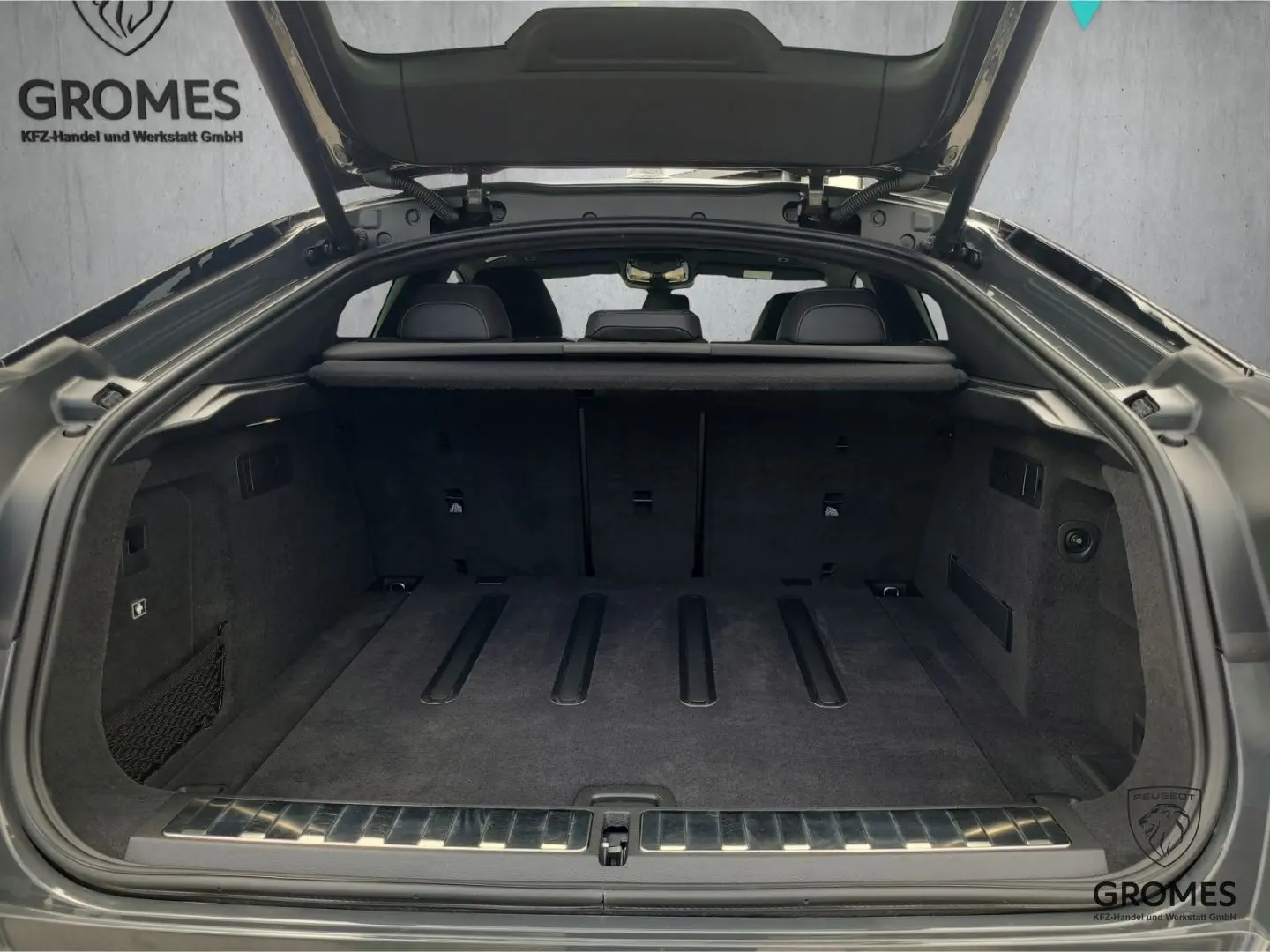 X6 M60 xDrive Sportpaket HUD AD StandHZG AHK-kla