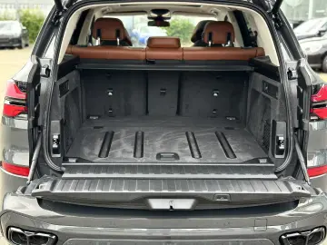 X5 M60i xDrive Sportpaket Pro Soft/Close AHK Kli