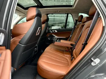 X5 M60i xDrive Sportpaket Pro Soft/Close AHK Kli