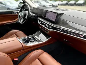 X5 M60i xDrive Sportpaket Pro Soft/Close AHK Kli