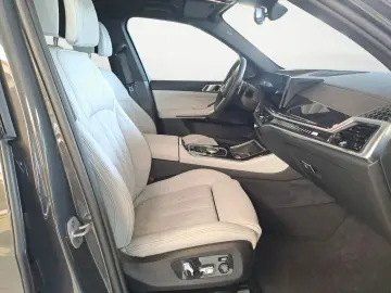 X5 M60i AHK Panoramadach Standheizung Sitzbelüft
