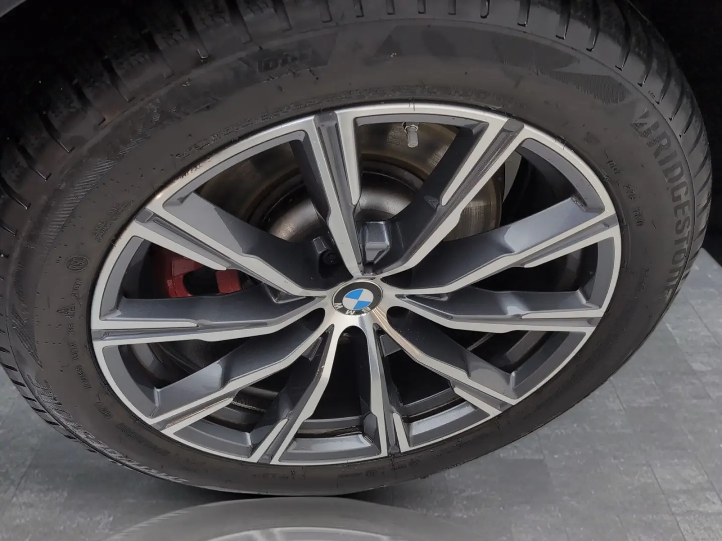 X5 M60i xDrive M Sport Standheizung Massage AHK