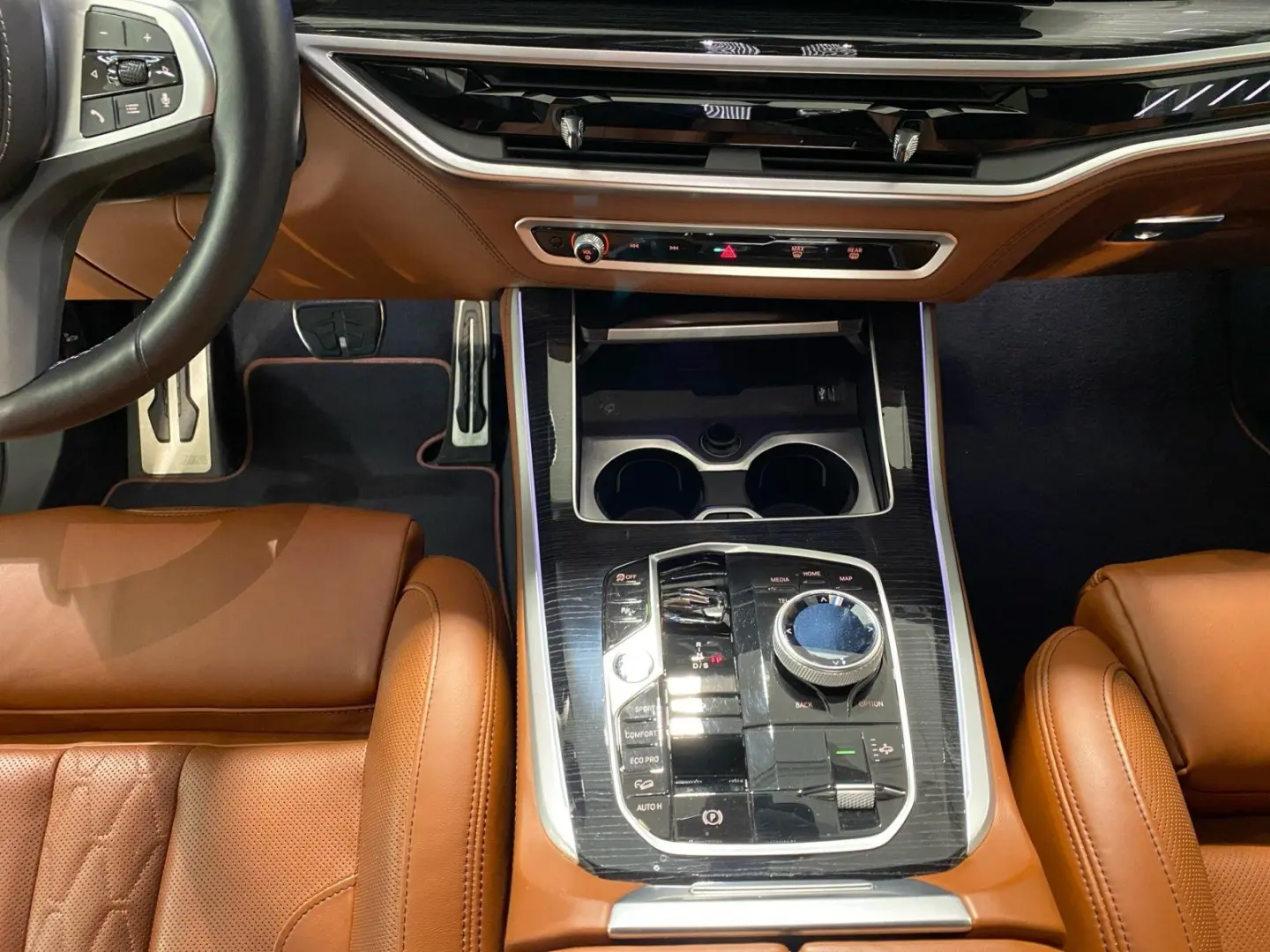 X5 M60i xDrive M Sport Massage Bowers & Wilkins