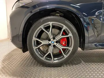 X5 M60i xDrive M Sport Massage Bowers & Wilkins