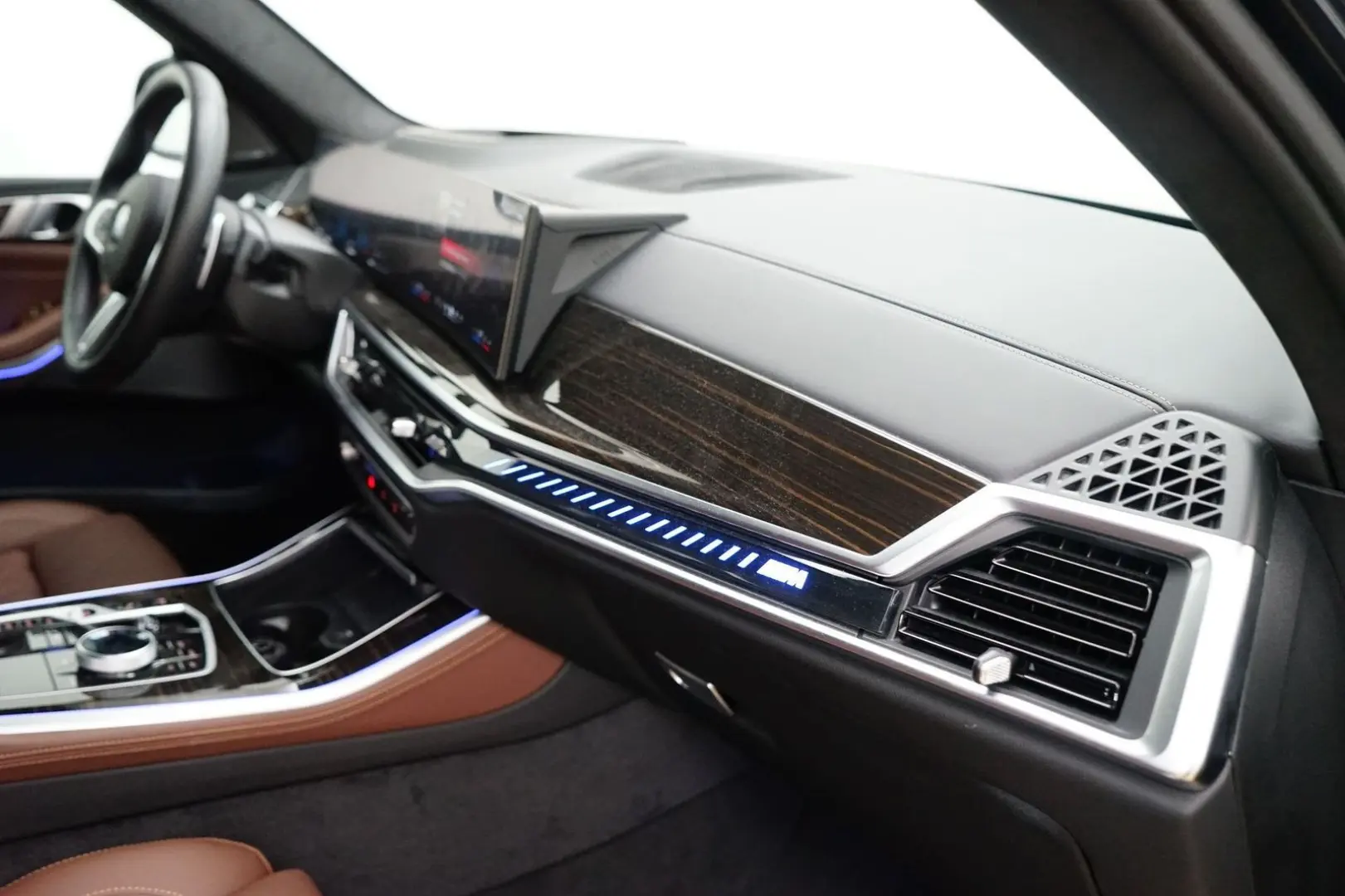 X5 M60i xDrive [SkyLounge, HK Sound, DA Prof.]