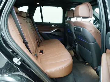 X5 M60i xDrive [SkyLounge, HK Sound, DA Prof.]