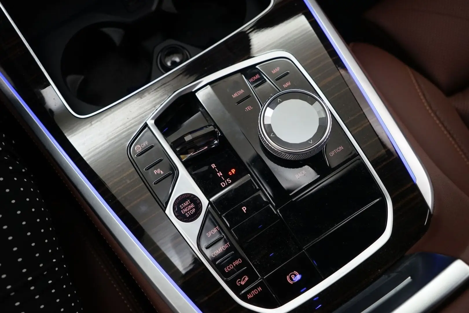 X5 M60i xDrive [SkyLounge, HK Sound, DA Prof.]